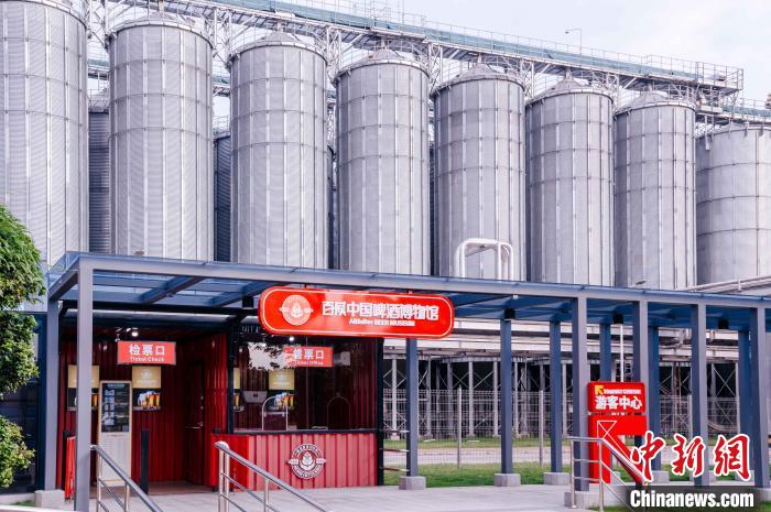 圖為基地原料立倉。　李南軒 攝