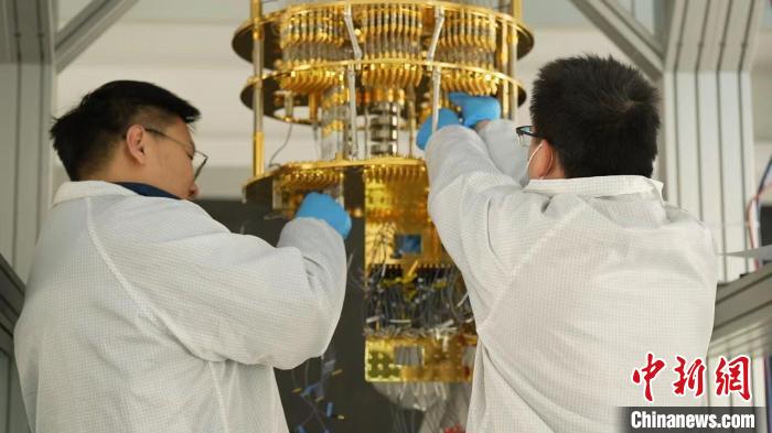 （高質量發(fā)展調研行）“祖沖之號”量子計算云平臺發(fā)布接入176比特量子計算機